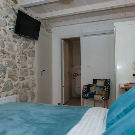 Sobe Bile 4* Pag Town