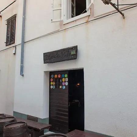 Sobe Bile Bed & Breakfast Pag Town