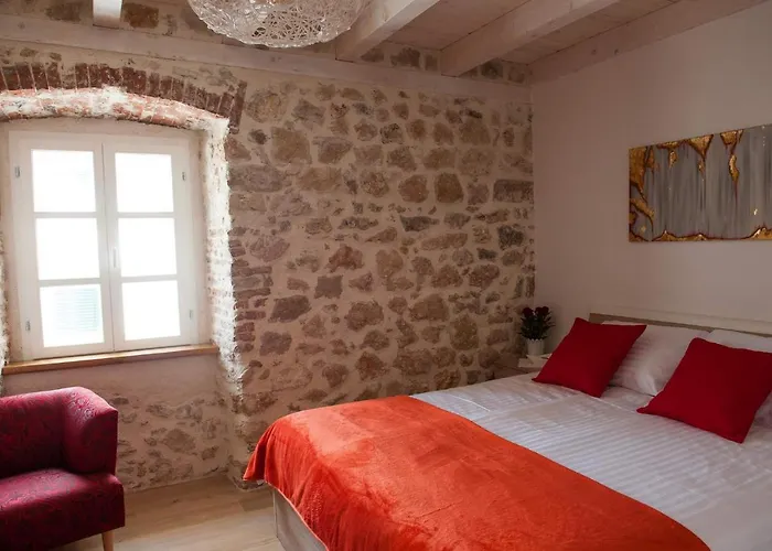 Bed and breakfast Sobe Bile 4*