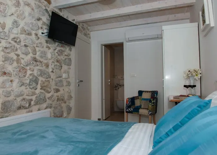 Sobe Bile 4* Pag Town