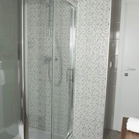 Sobe Bile Bed and Breakfast 4*